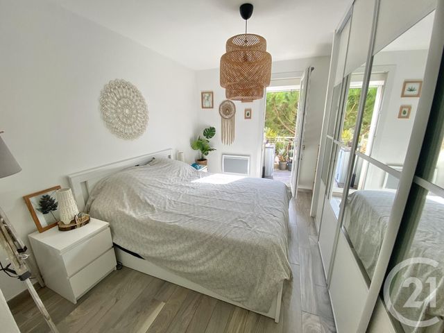 Appartement F3 à vendre - 3 pièces - 53.06 m2 - ST CYR SUR MER - 83 - PROVENCE-ALPES-COTE-D-AZUR - Century 21 Noël Immobilier