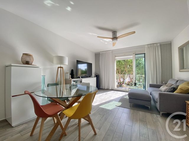Appartement F3 à vendre ST CYR SUR MER