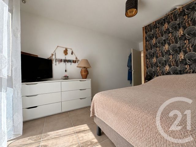 Appartement F3 à vendre - 3 pièces - 60.0 m2 - ST CYR SUR MER - 83 - PROVENCE-ALPES-COTE-D-AZUR - Century 21 Noël Immobilier