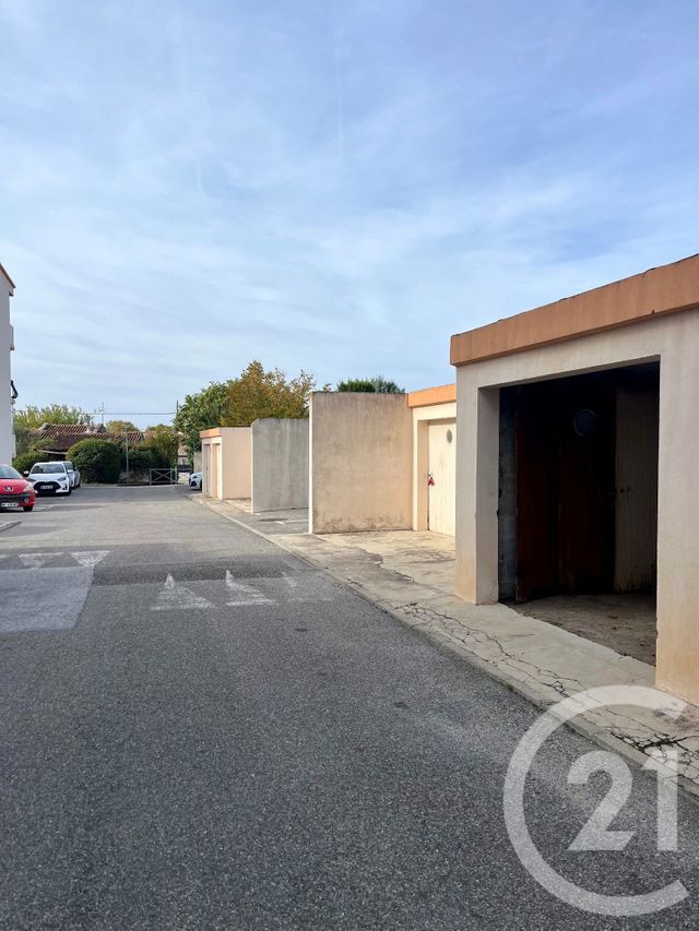 parking à vendre - 16.39 m2 - ST CYR SUR MER - 83 - PROVENCE-ALPES-COTE-D-AZUR - Century 21 Noël Immobilier