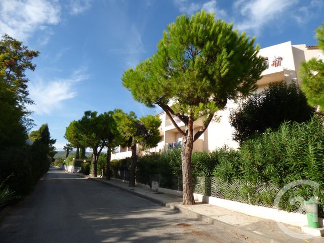 Afficher la photo en grand Appartement F3 à vendre - 3 pièces - 62.6 m2 - ST CYR SUR MER - 83 - PROVENCE-ALPES-COTE-D-AZUR - Century 21 Noël Immobilier